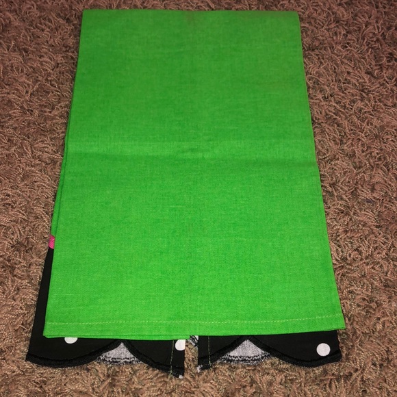 Set of 4 NEW Decorative Hand Towels - Picture 5 of 8